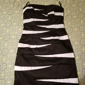 Cache Dresses - Cache Strapless Black and White Mini 2/4 Cache Dresses - Cache Strapless Black and White Mini 2/4